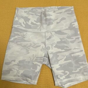 Lululemon WunderUnder Camo biker shorts